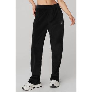 NWT Alo Yoga velour baller pant